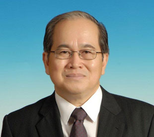 Dato-Amar-Douglas-Uggah-Emb 1